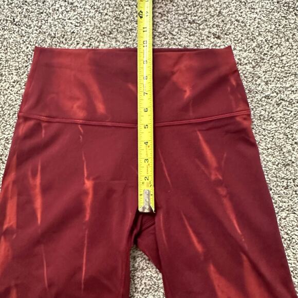 Lululemon red & orange tie-dye bike shorts size 6 - Picture 8 of 8